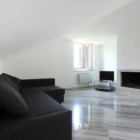 Stunning In With Wifi Apartment